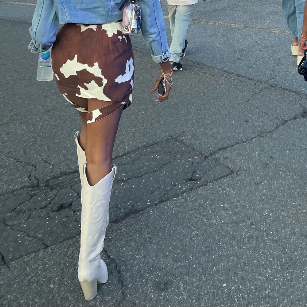 Burberry Brown And White Patterned Mini Skirt - image 5